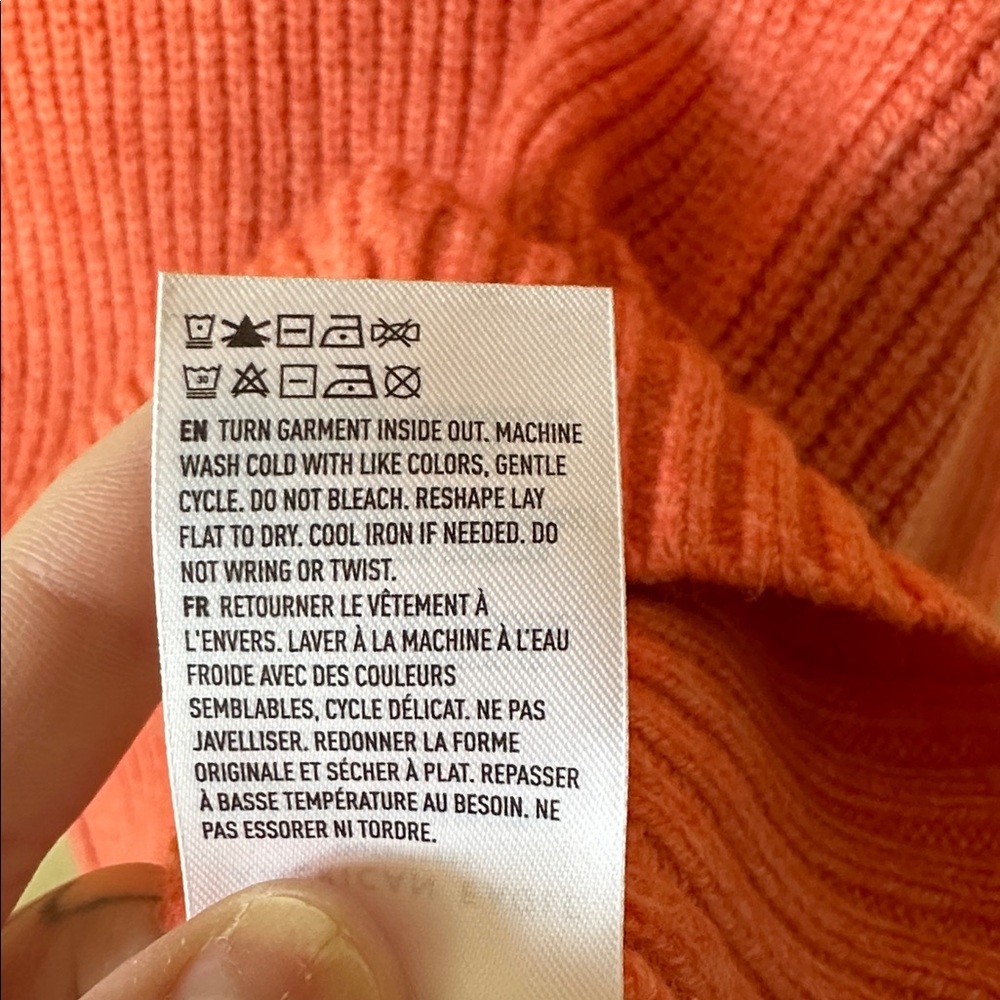 NWT American Eagle Outfitters Coral Crew Neck Sweater Size Medium in Coral Color - Picture 6 of 8